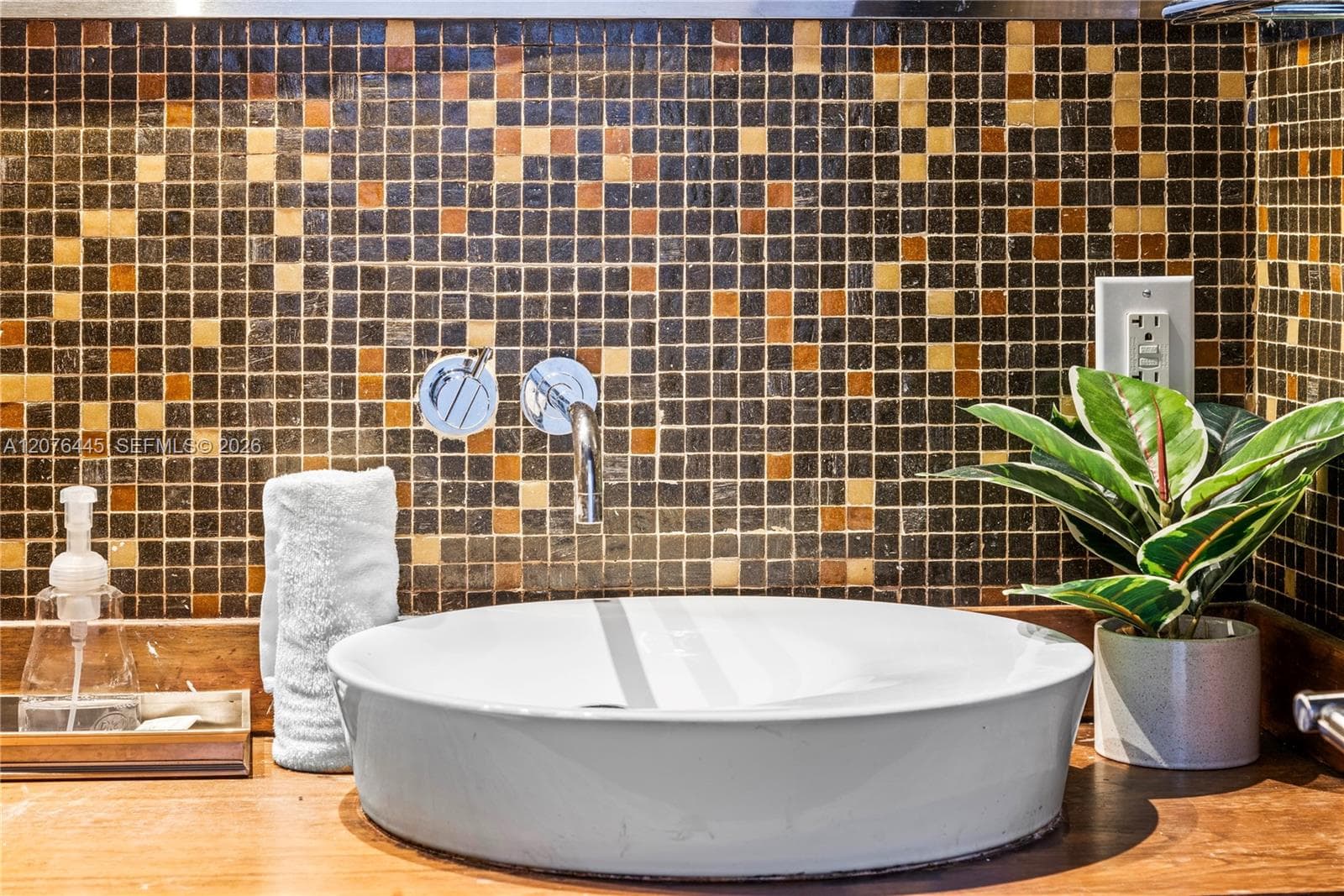 1606 S Bayshore Dr #1606 photo 66