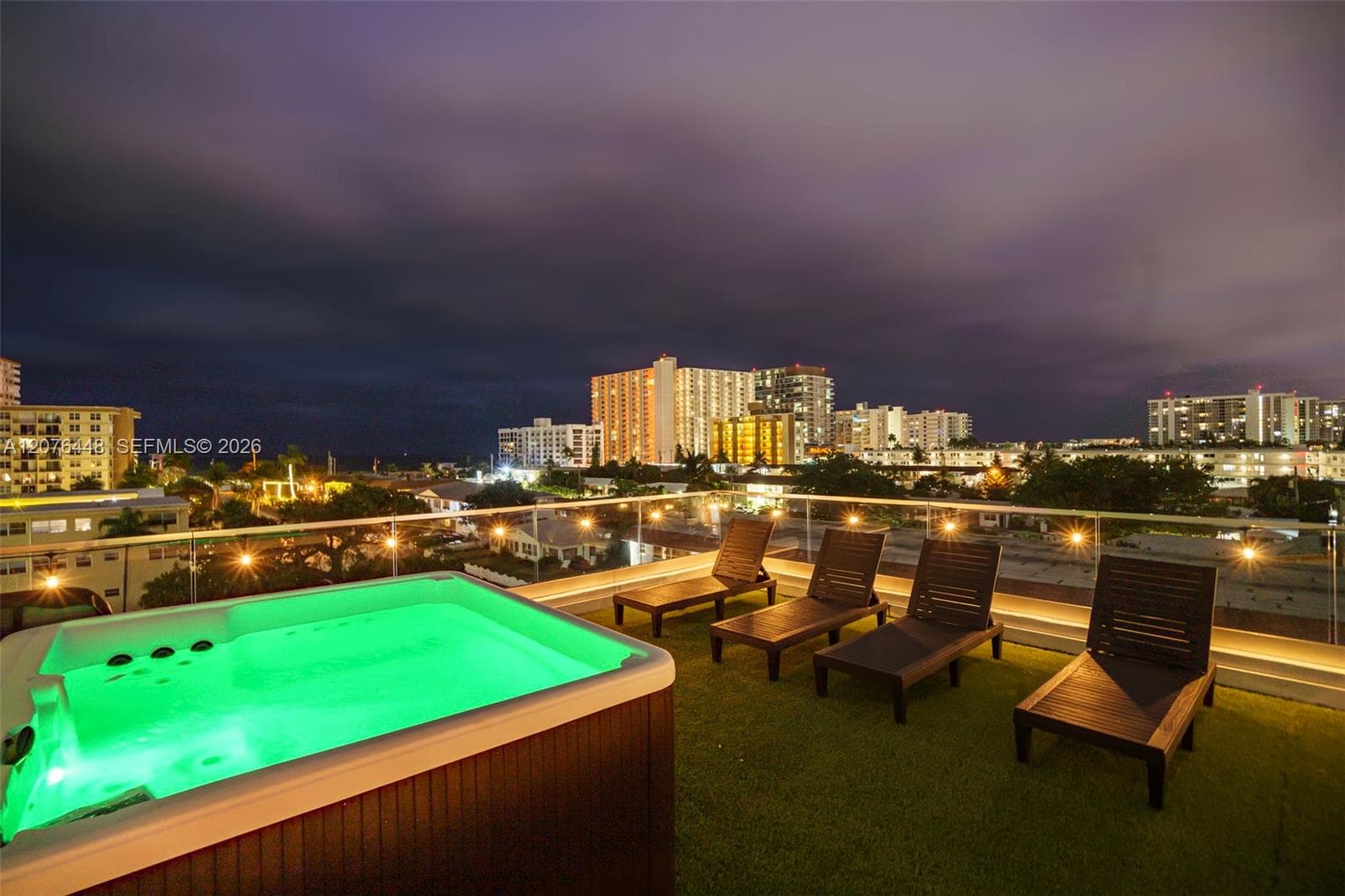 1000 N Riverside Dr photo 10