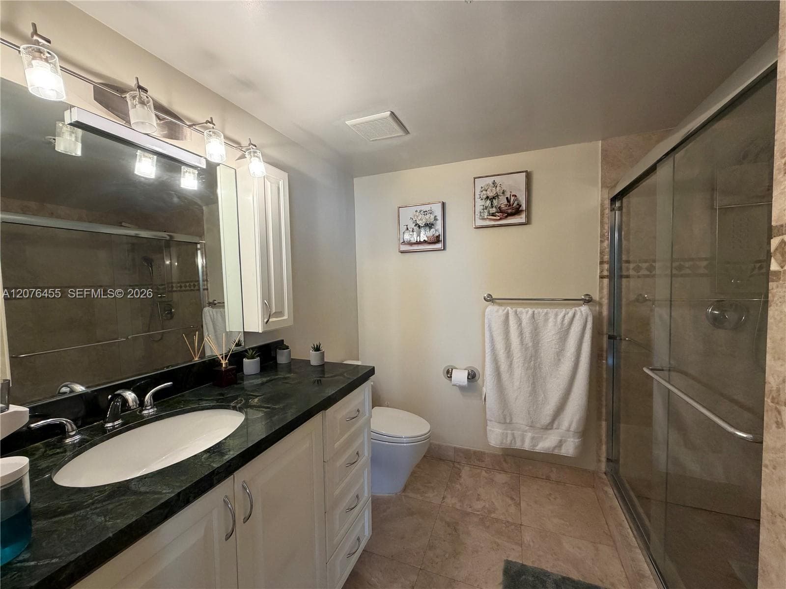 Blue Lagoon condominium · #1202 in Miami - Photo 12