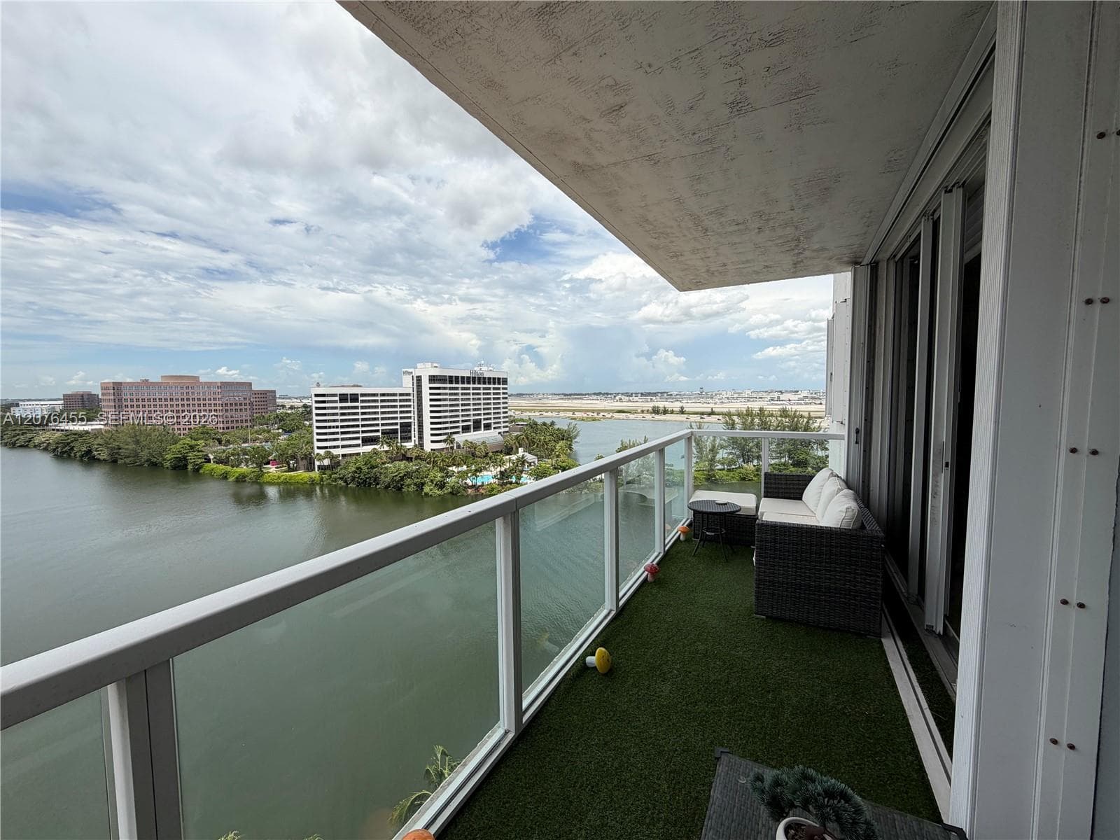 Blue Lagoon condominium · #1202 in Miami - Photo 3