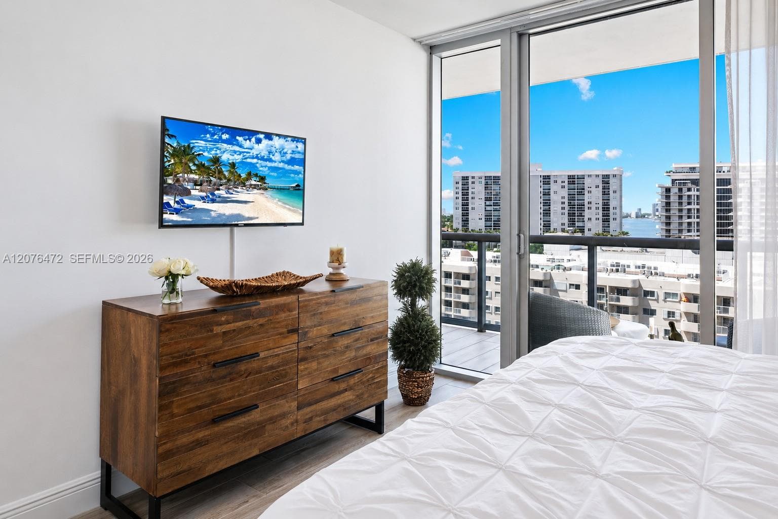 Carillon Miami Beach · #701 in Miami Beach - Photo 10