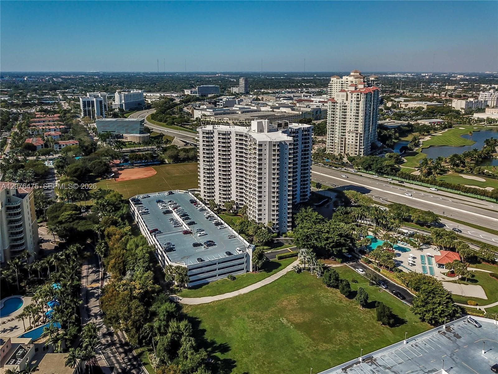 PARC CENTRAL AVENTURA SOUT · #1610 in Aventura - Photo 46