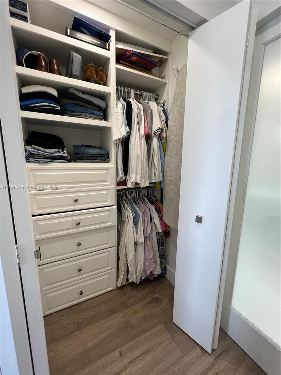 Master closet 2 of 2