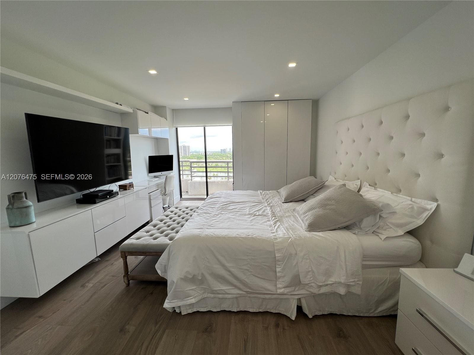 PARC CENTRAL AVENTURA SOUT · #1610 in Aventura - Photo 24