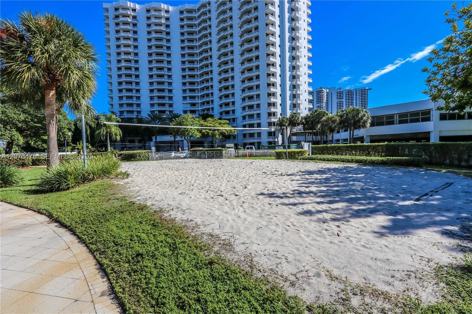 PARC CENTRAL AVENTURA SOUT · #1610 in Aventura - Photo 39