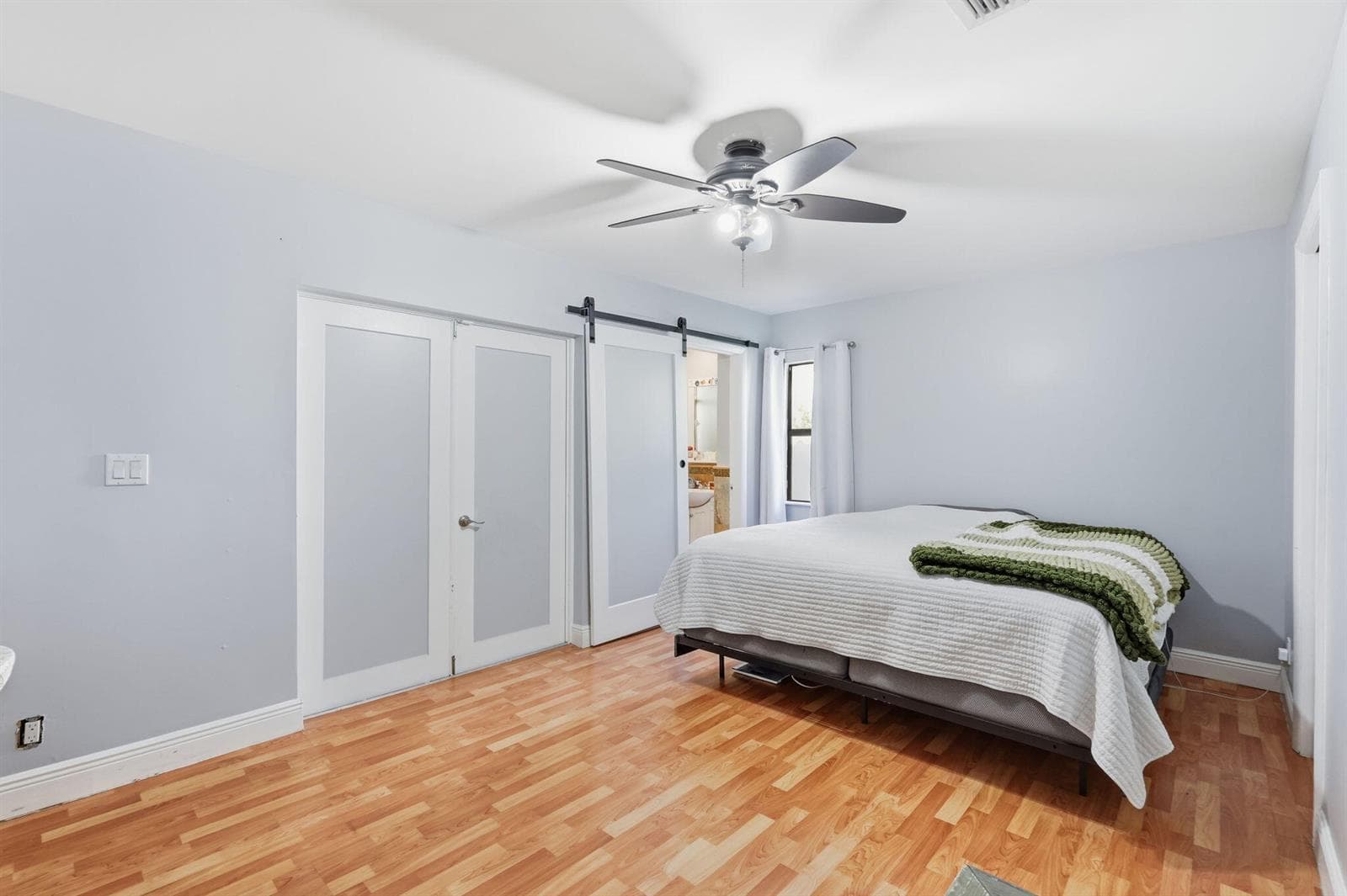 61-web-or-mls-1500_SW_15th_St_062