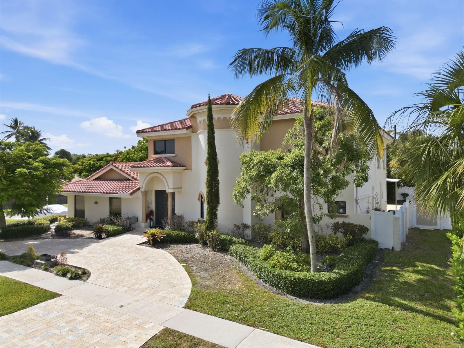 28-web-or-mls-1500_SW_15th_St_028