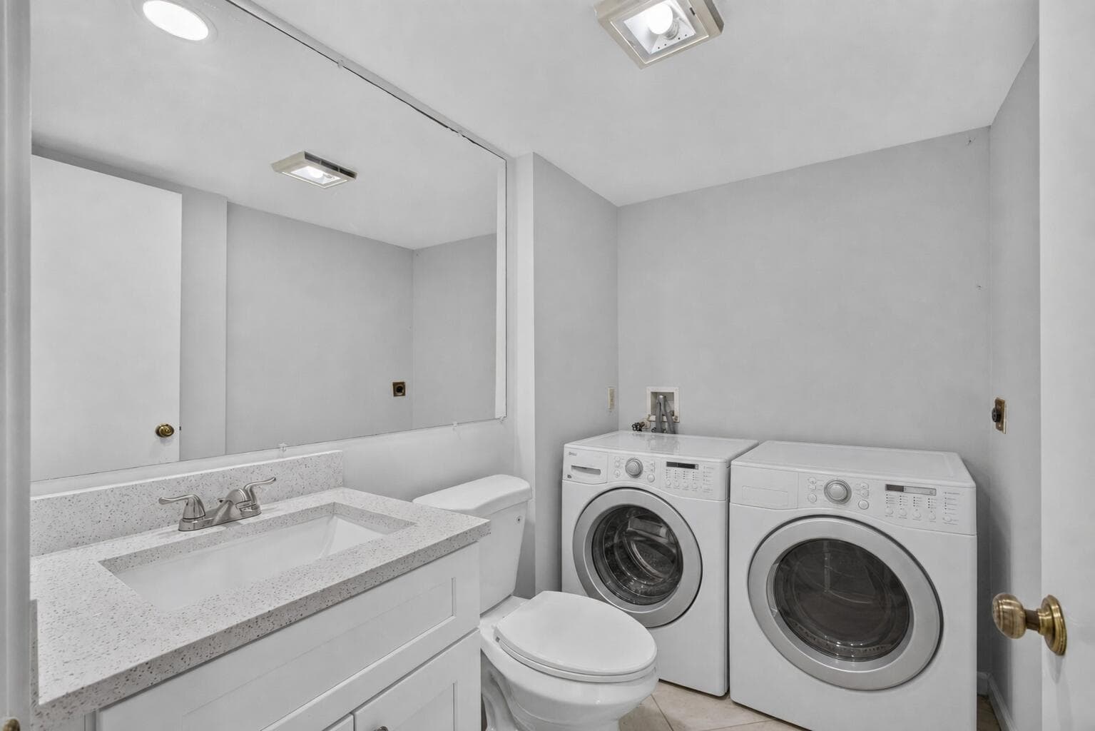 AI generated Washer/Dryer