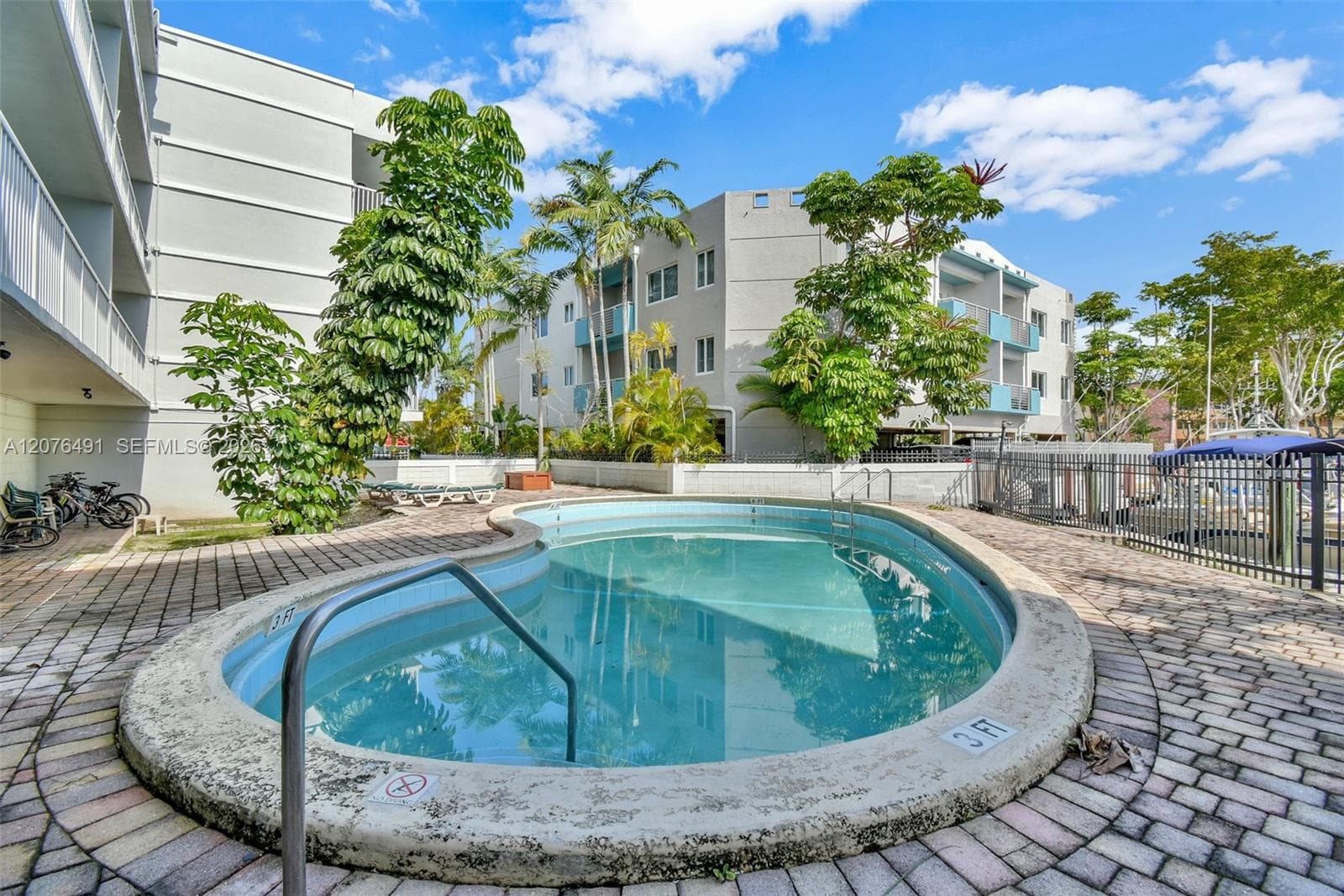 SUNSHORES CONDO · #203 in North Miami Beach - Photo 10