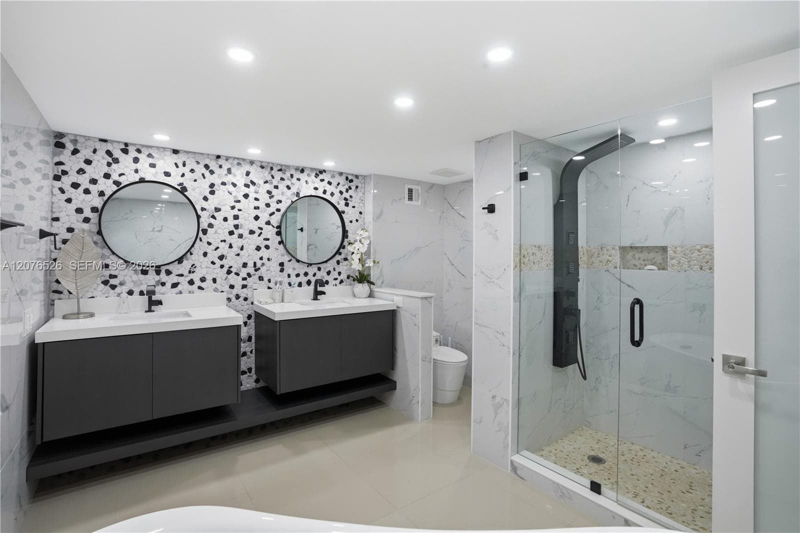 AQUARIUS CONDO · #301S in Hollywood - Photo 32