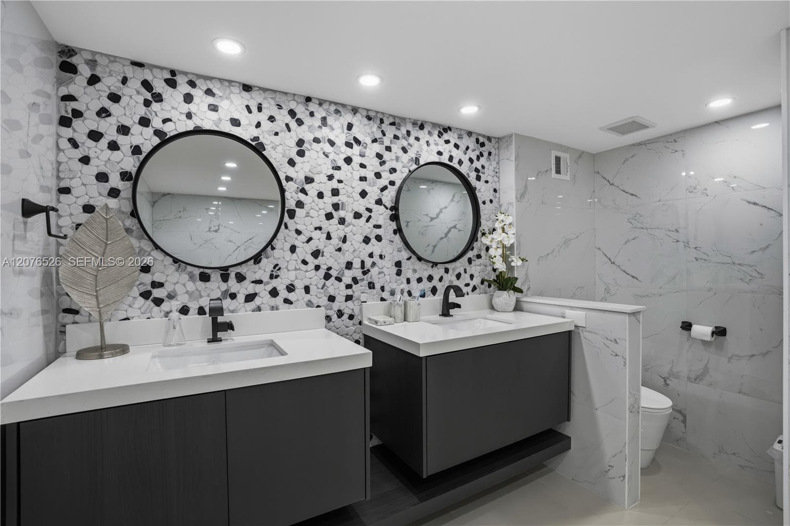 AQUARIUS CONDO · #301S in Hollywood - Photo 33