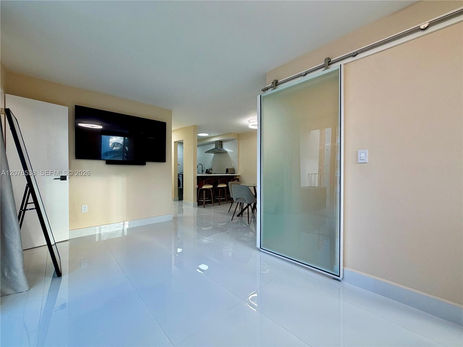 ISLANDER CONDO APTS · #304 in Miami Beach - Photo 13