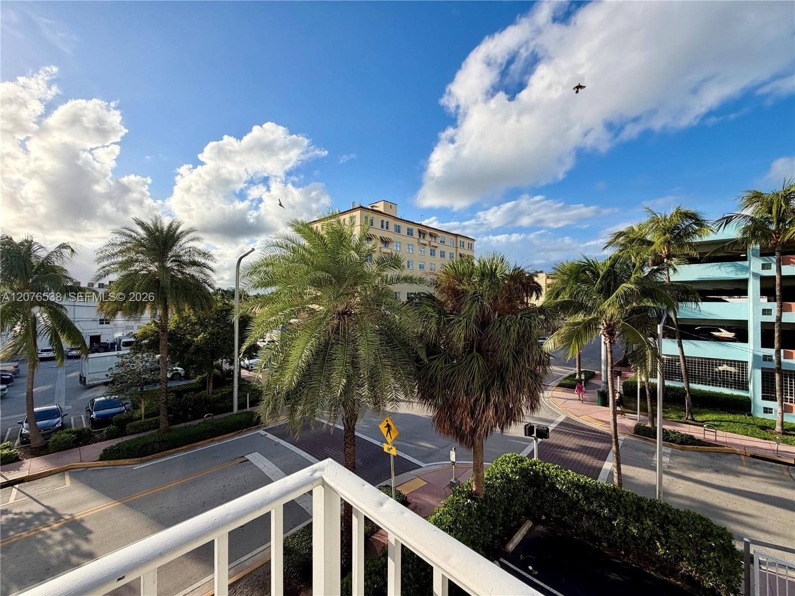 ISLANDER CONDO APTS · #304 in Miami Beach - Photo 3