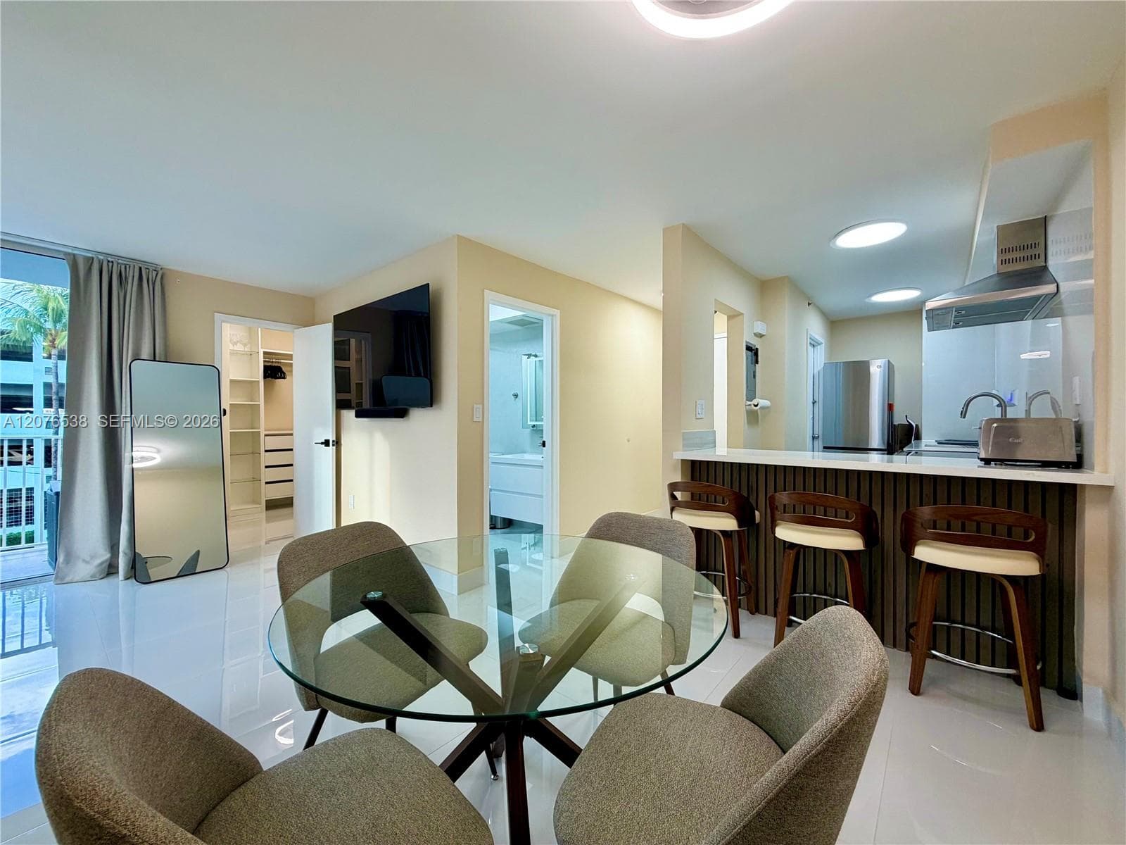 ISLANDER CONDO APTS · #304 in Miami Beach - Photo 24