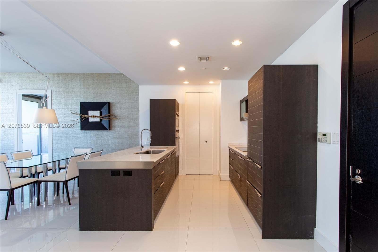 EPIC WEST CONDO · #4512 in Miami - Photo 5