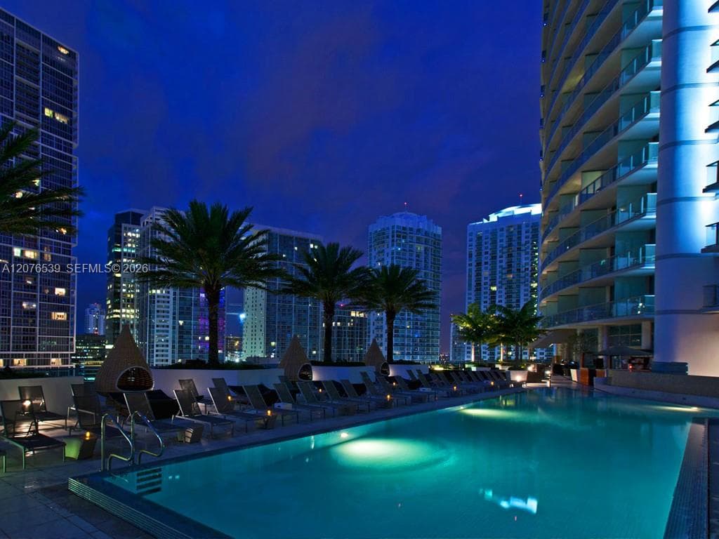 EPIC WEST CONDO · #4512 in Miami - Photo 18