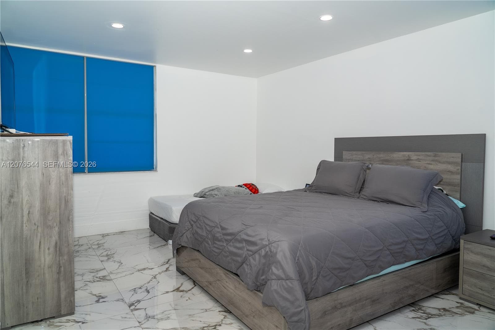 SANDALWOOD CONDO APTS · #405 in Miami - Photo 10