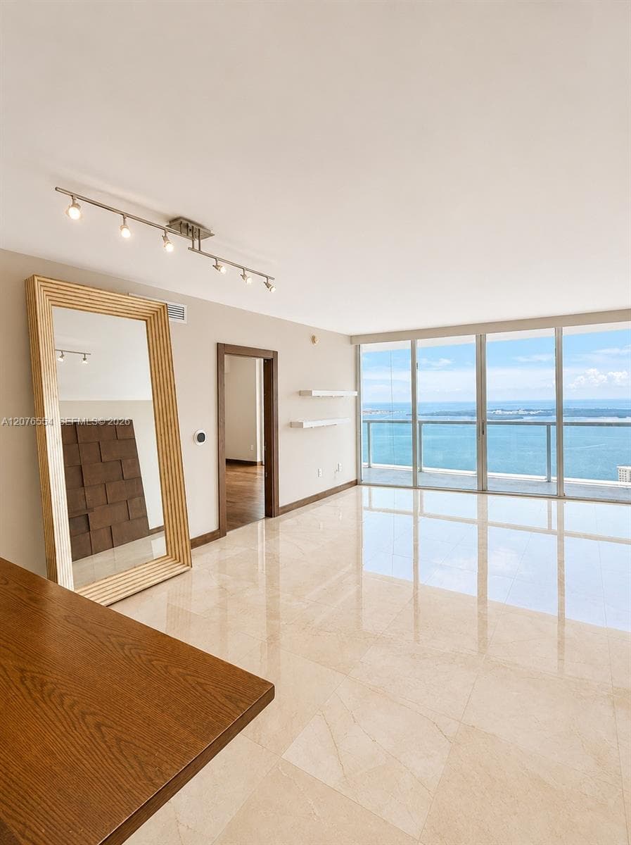 Icon Brickell I · #5605 in Miami - Photo 2