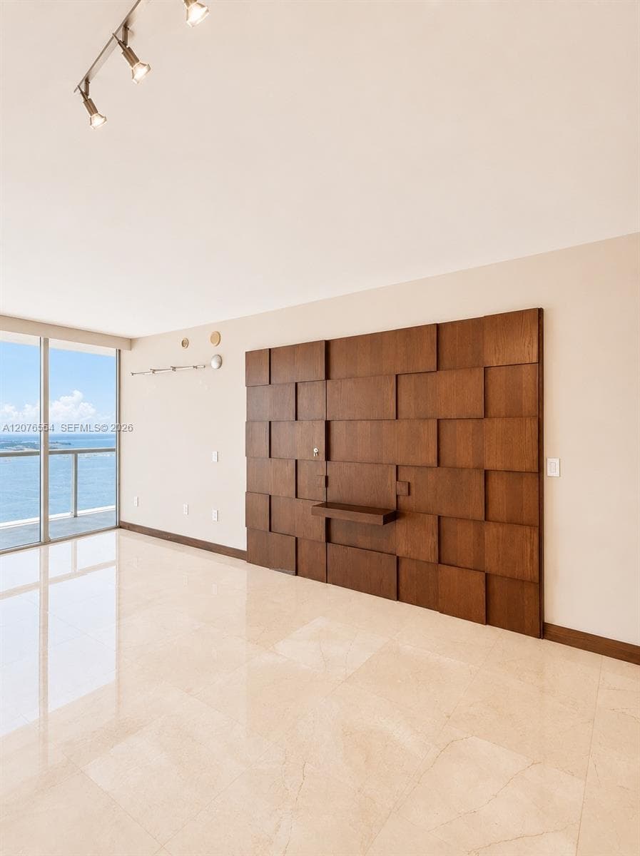 Icon Brickell I · #5605 in Miami - Photo 3