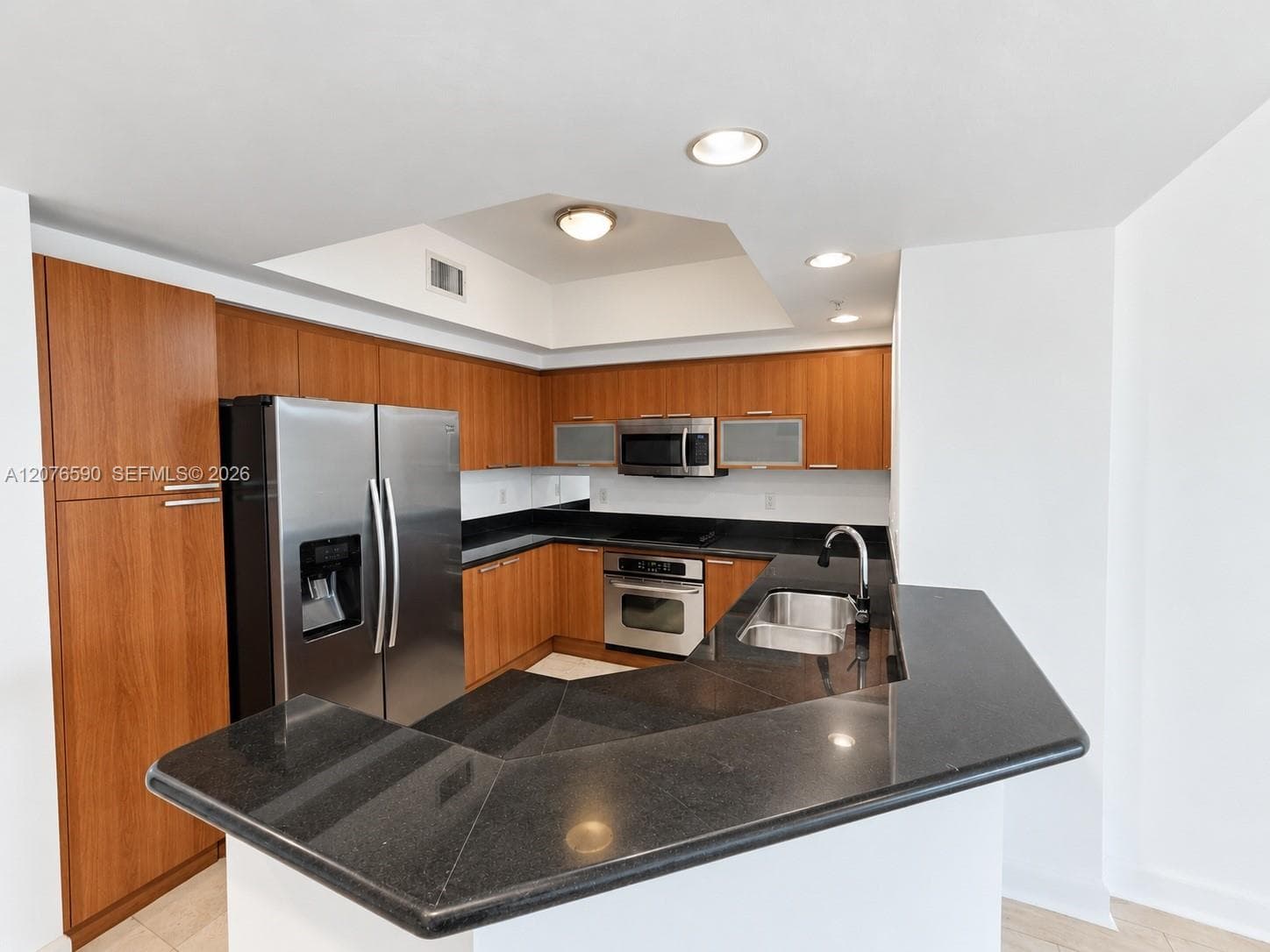 THE OAKS I CONDO · #401 in North Miami - Photo 5