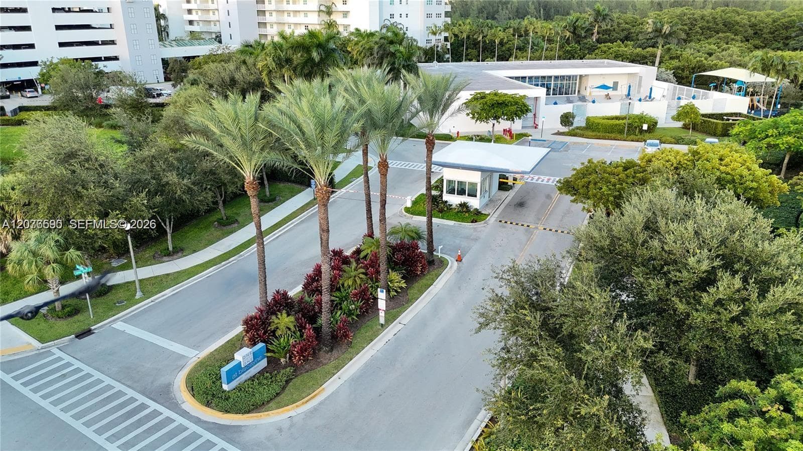 THE OAKS I CONDO · #401 in North Miami - Photo 37