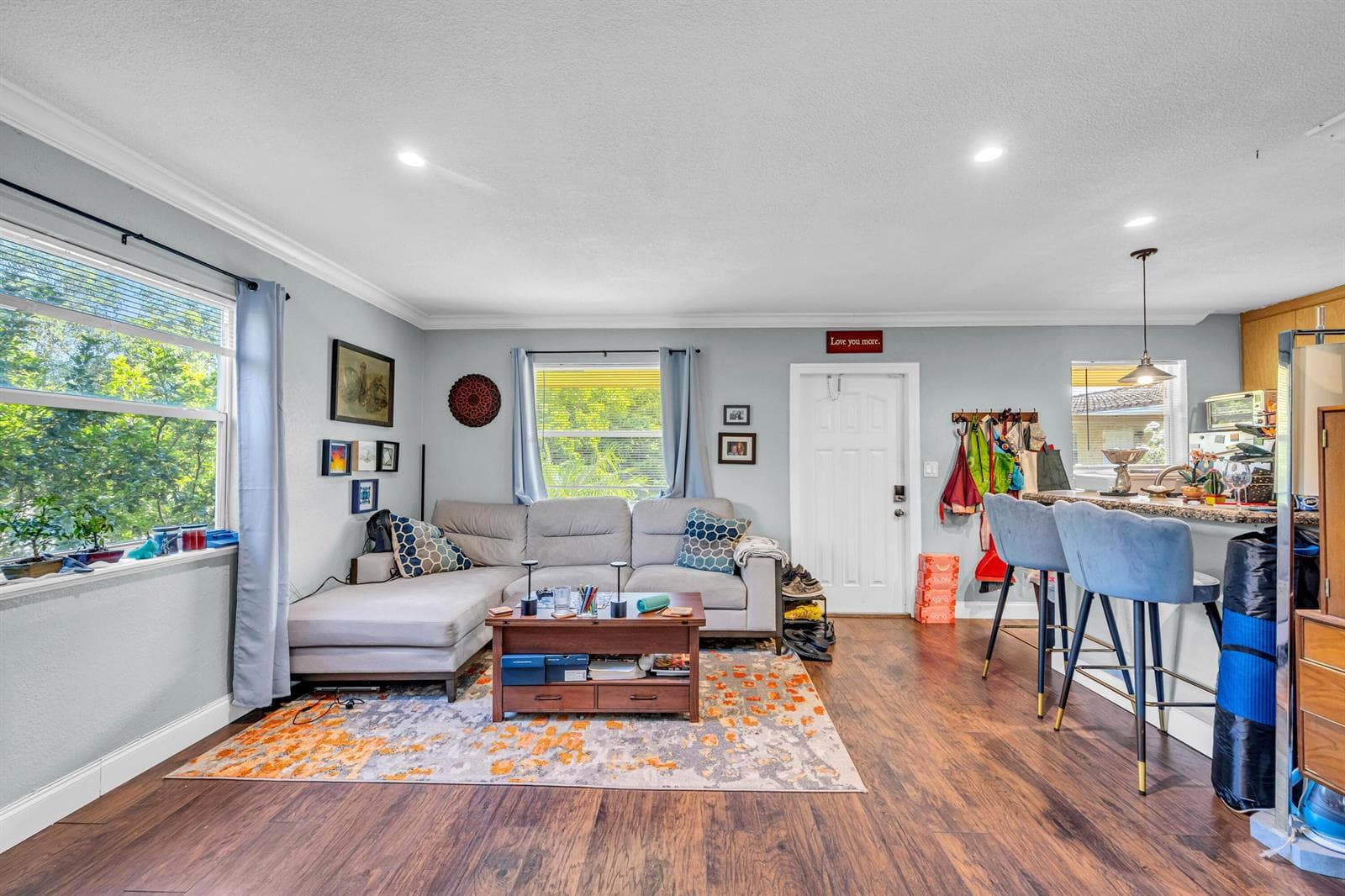 811 NE 14TH PL #10-9