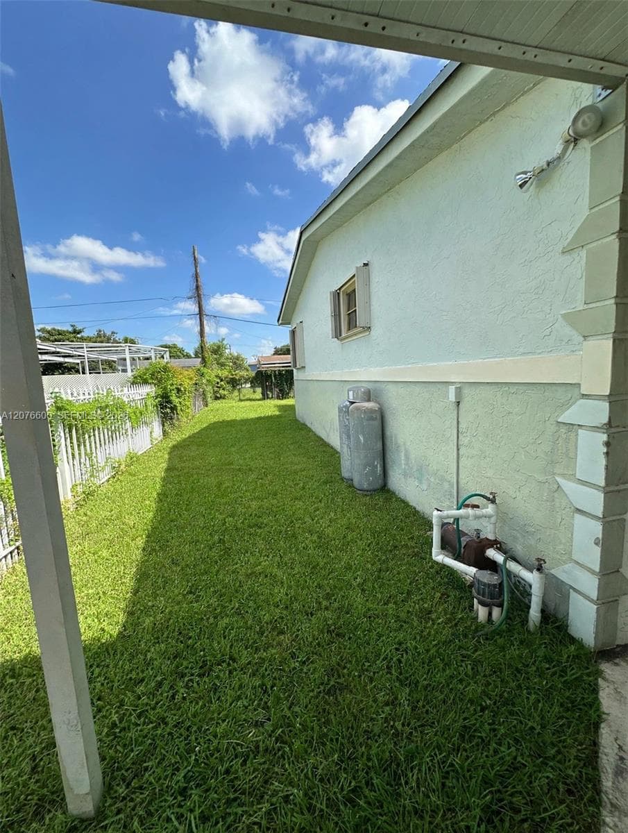 2961 NW 162nd St photo 7