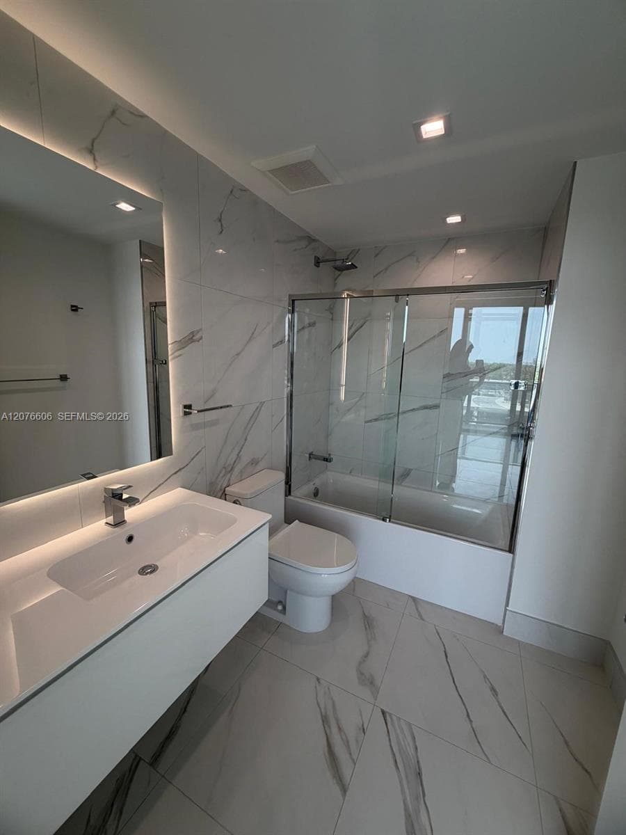 OASIS HALLANDALE WEST · #607 in Hallandale Beach - Photo 13