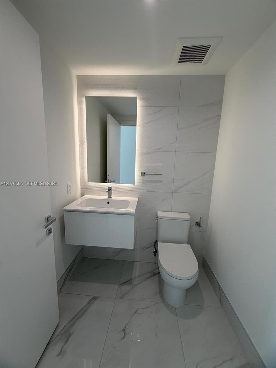 OASIS HALLANDALE WEST · #607 in Hallandale Beach - Photo 14