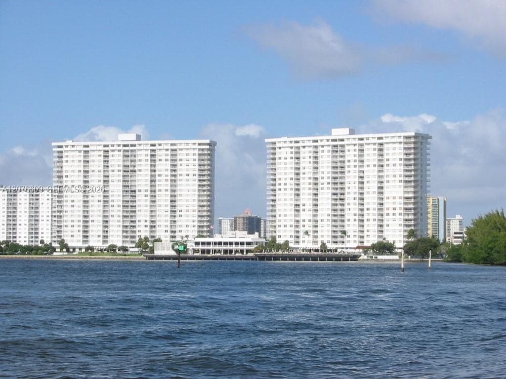 ARLEN HOUSE CONDO · #1608 in Sunny Isles Beach - Photo 1