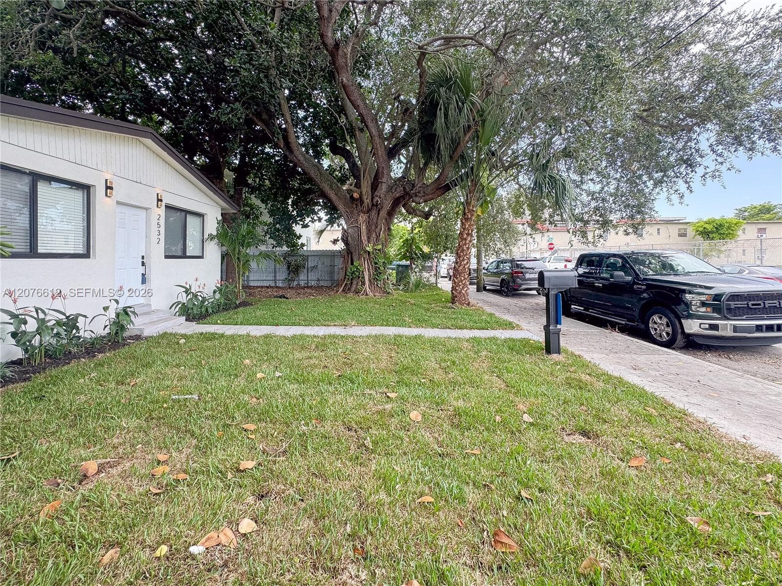 2534 NW 51st Ter photo 2