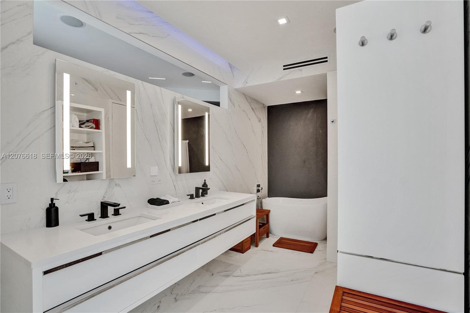 4000 ISL BLVD WILLIAMS IS · #PH2 in Aventura - Photo 46