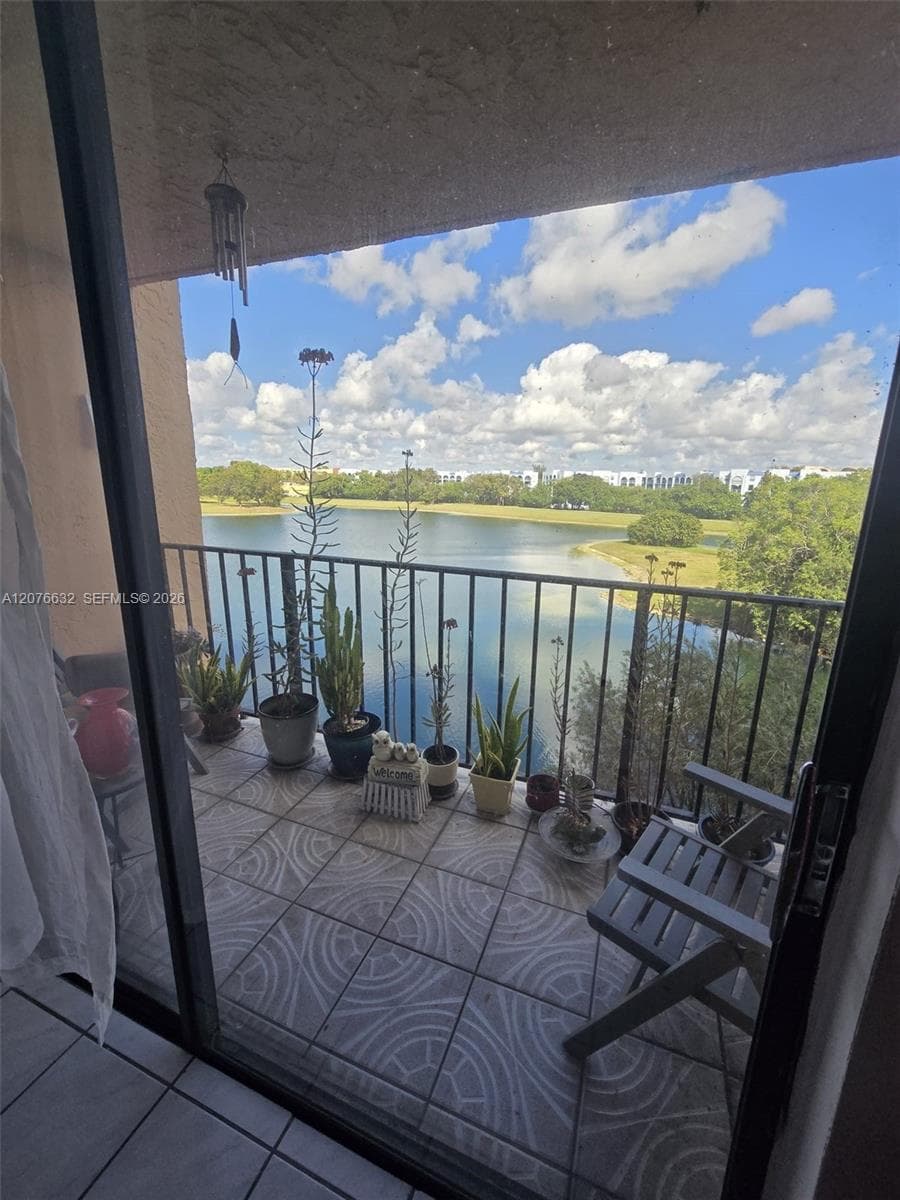 GOLFVIEW CL FONTAINBL PK · #409 in Miami - Photo 3