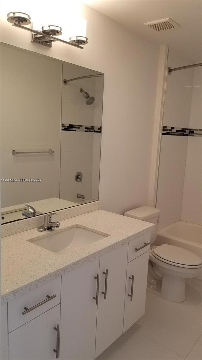 WEITZER AVENTURA PLACE CO · #207 in Miami - Photo 16