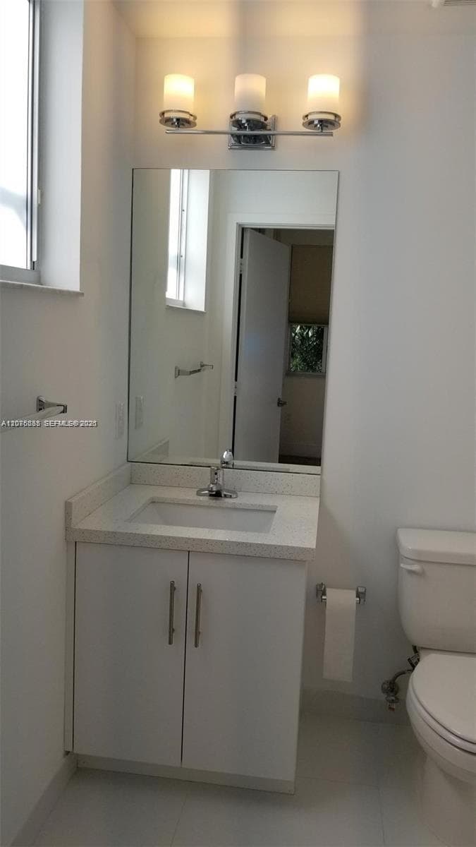 WEITZER AVENTURA PLACE CO · #207 in Miami - Photo 14