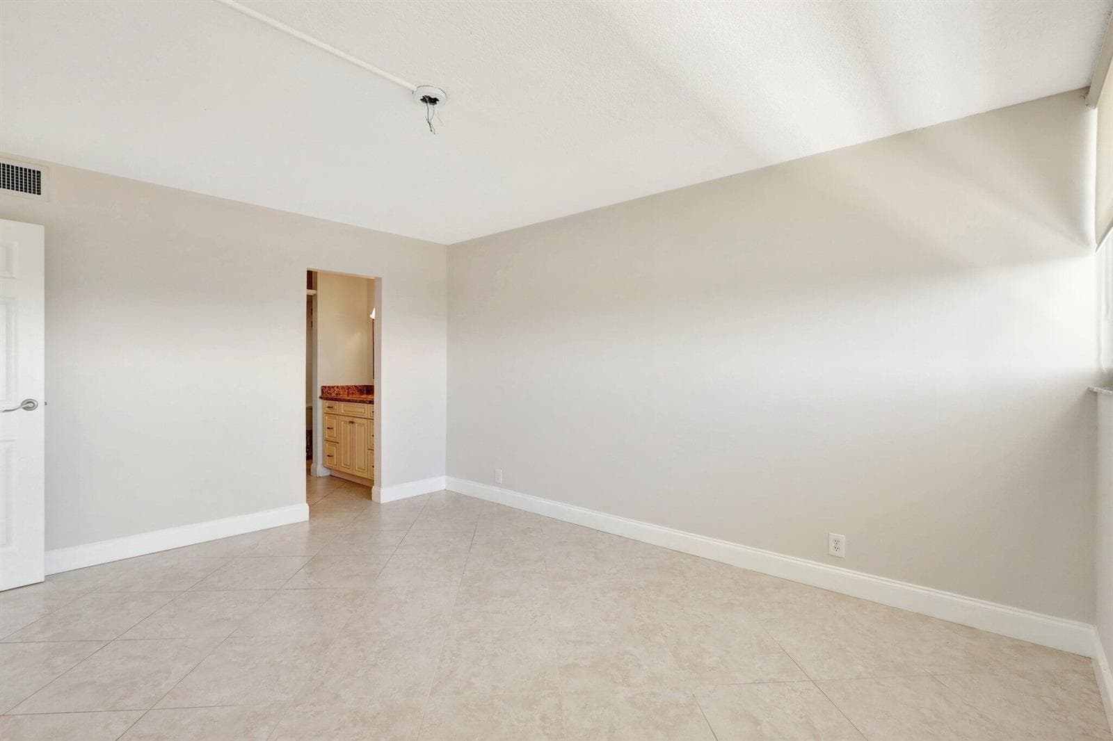 Bedroom#1