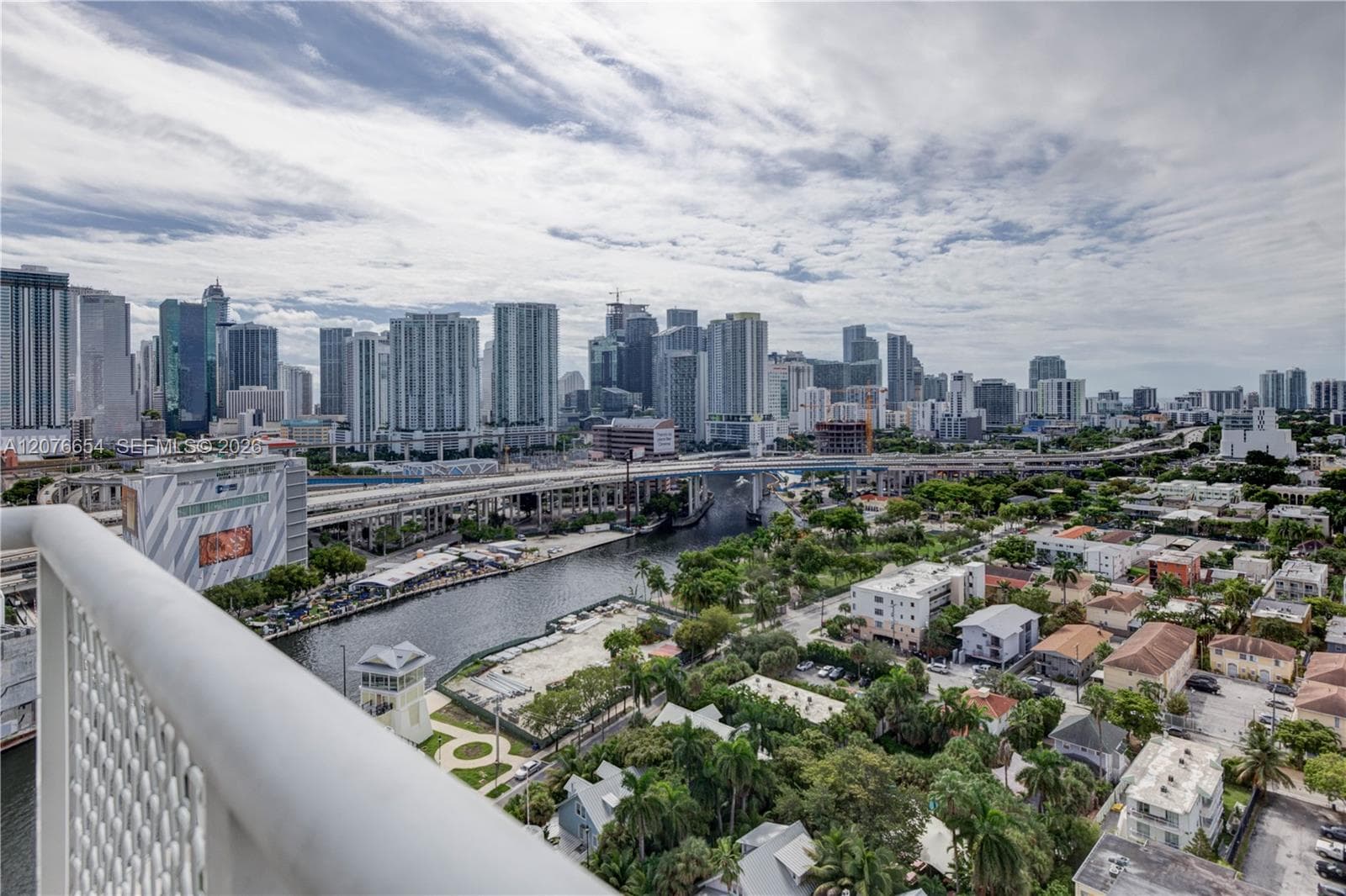 Neo Loft · #PHII08 in Miami - Photo 2
