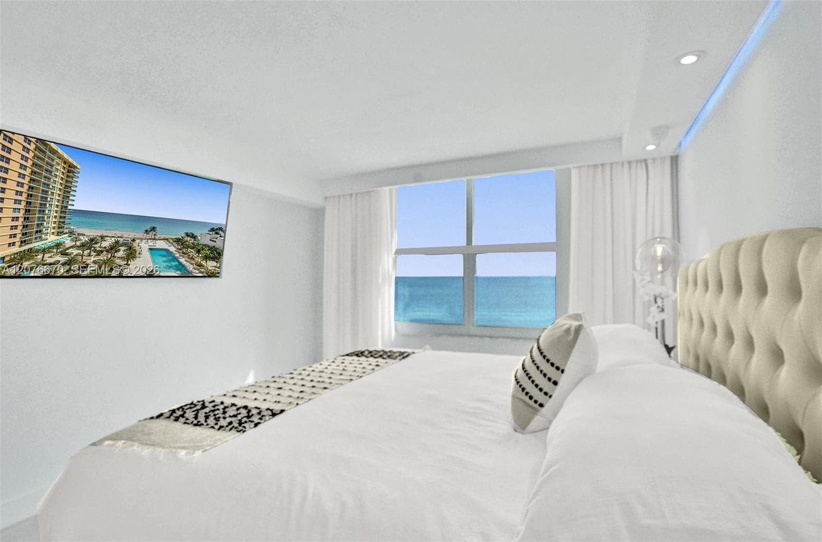 WAVE CONDO · #823 (Available now) in Hollywood - Photo 23
