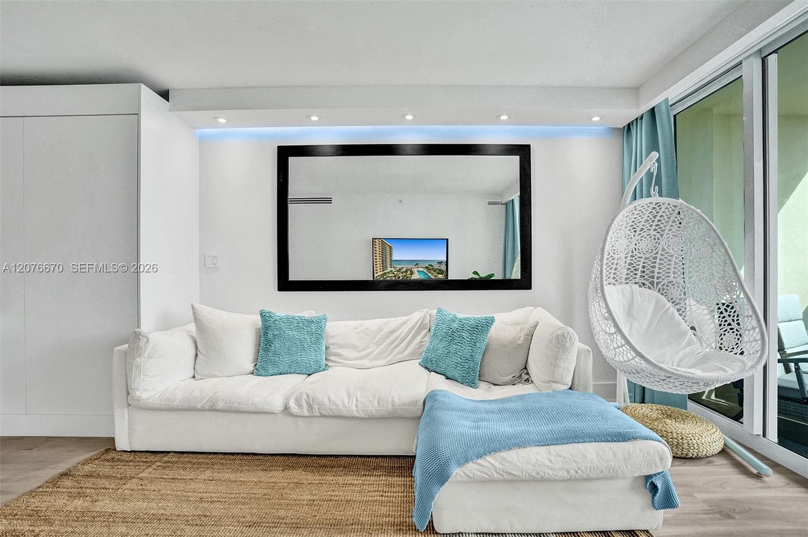 WAVE CONDO · #823 (Available now) in Hollywood - Photo 12
