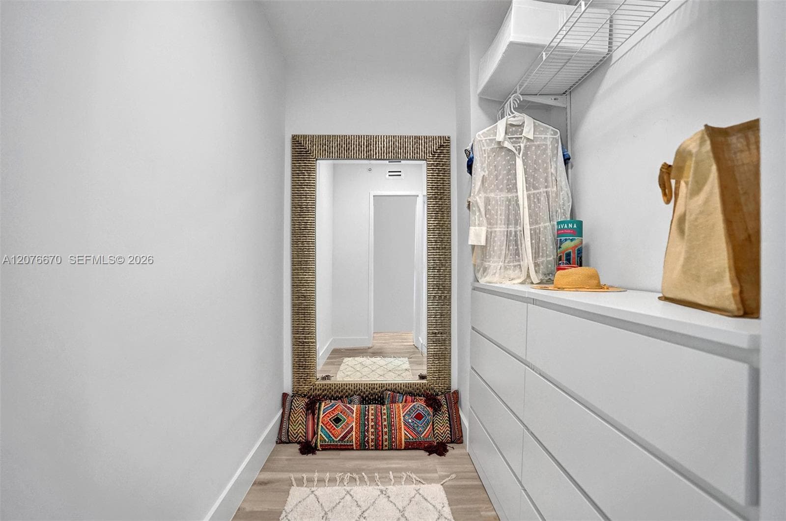 WAVE CONDO · #823 (Available now) in Hollywood - Photo 24