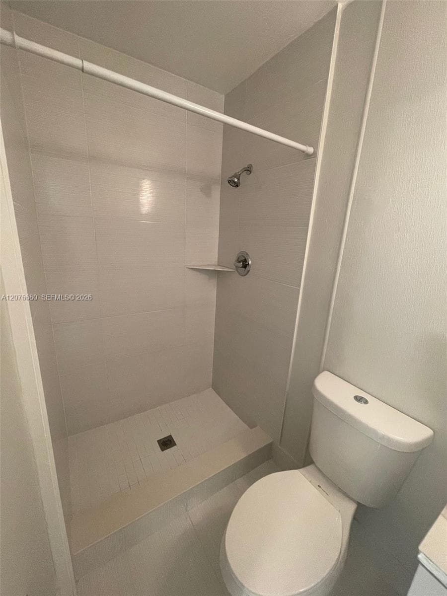 POMPANO ISLES SEC · #N8 in Pompano Beach - Photo 10