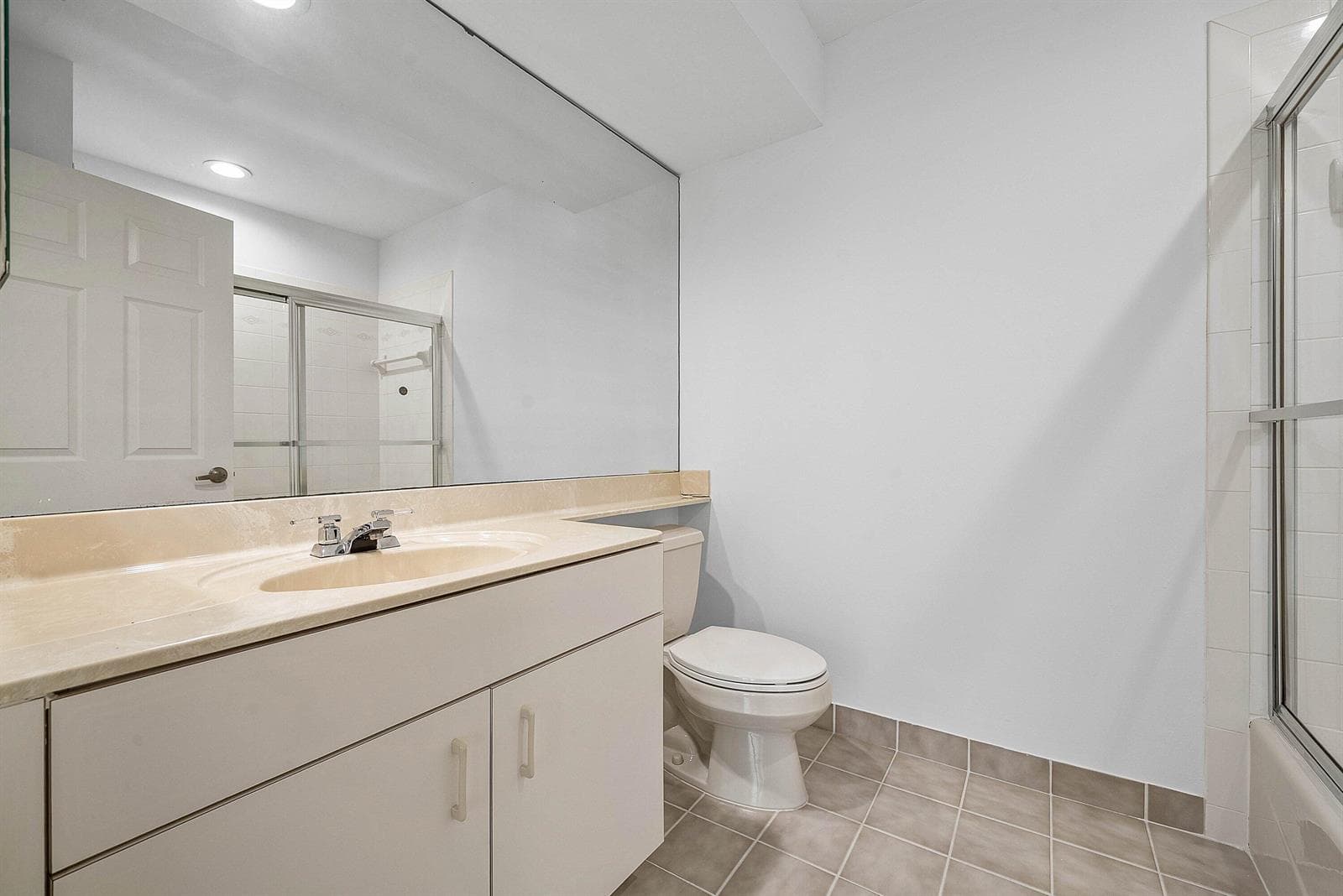 ENSUITE BATH