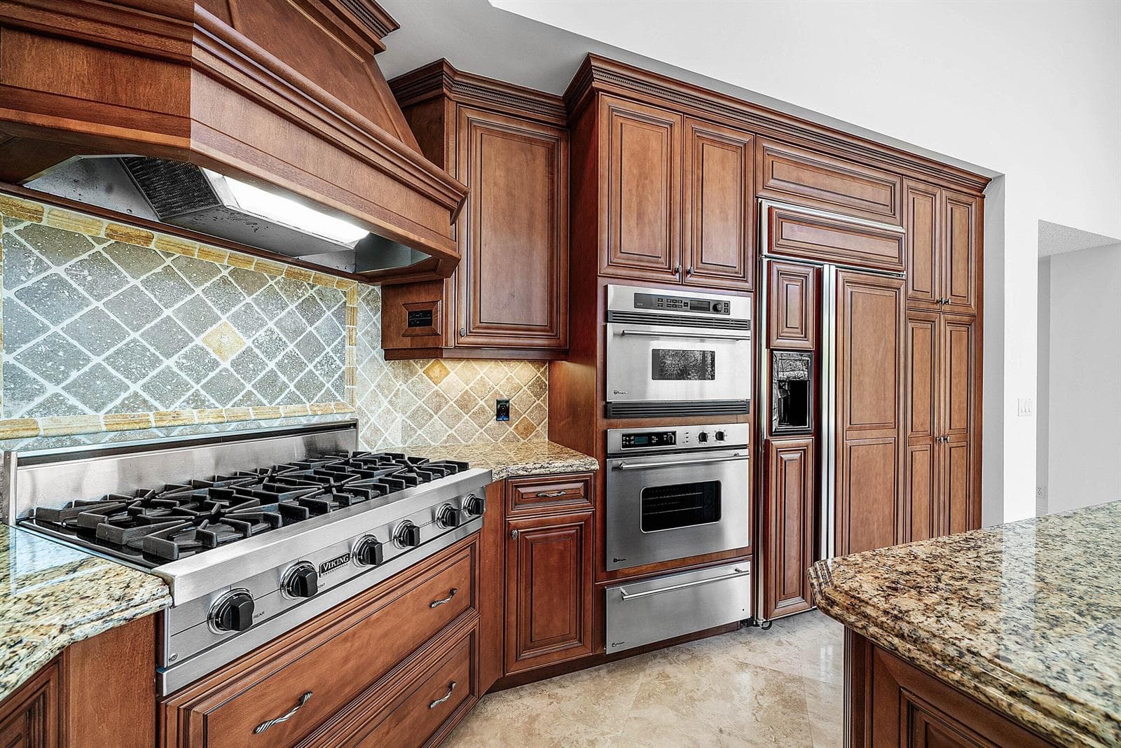VIKING GAS RANGE