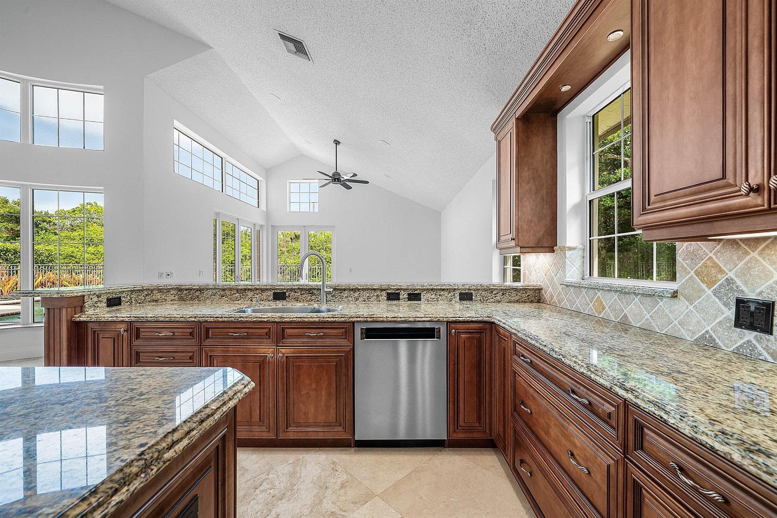 STAINLESS STEEL APPLIANCES