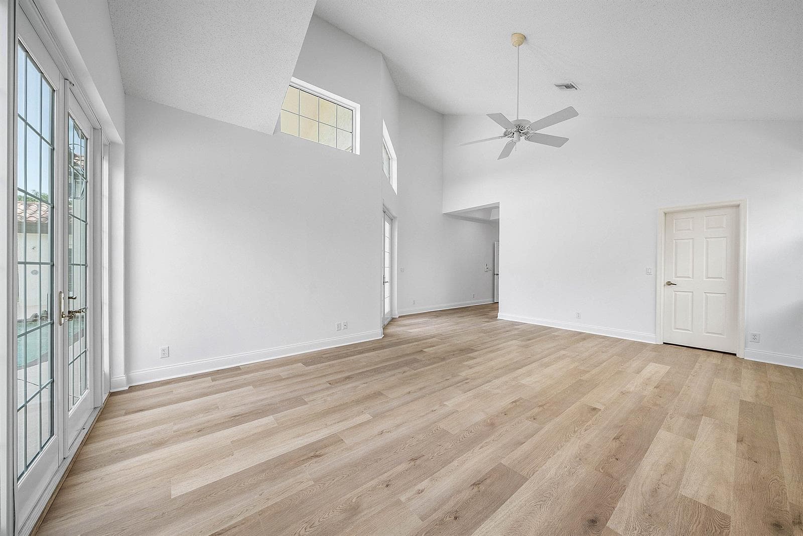 BEAUTIFUL FLOORING