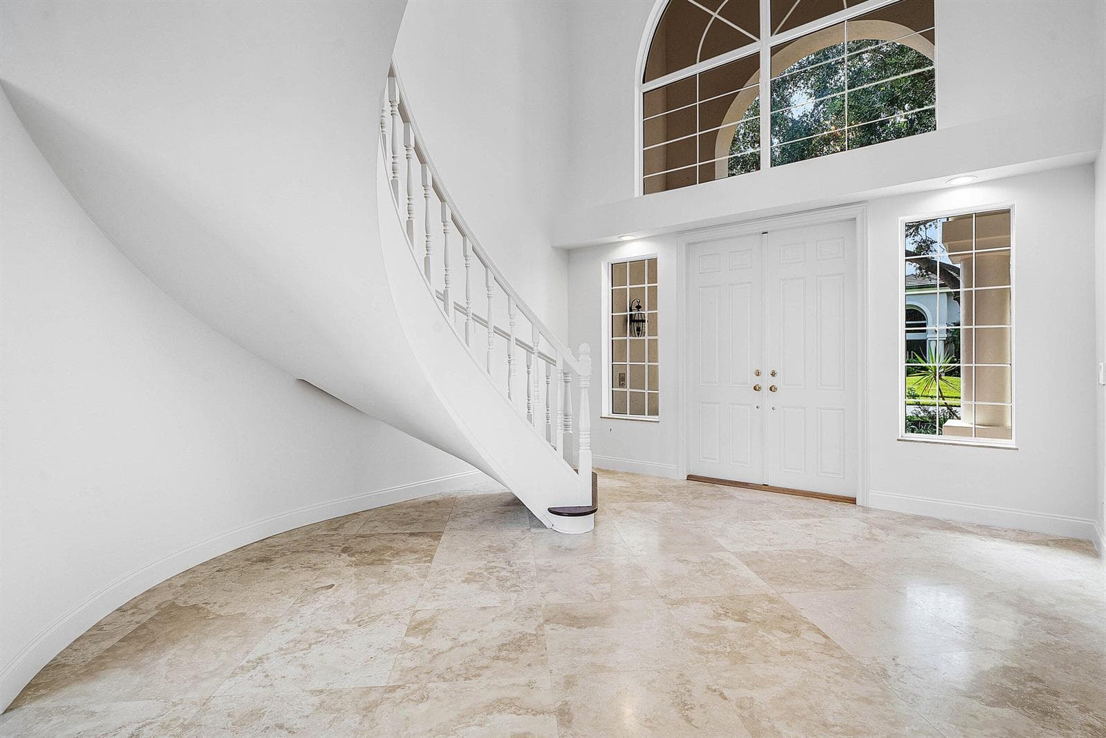 FORMAL ENTRYWAY