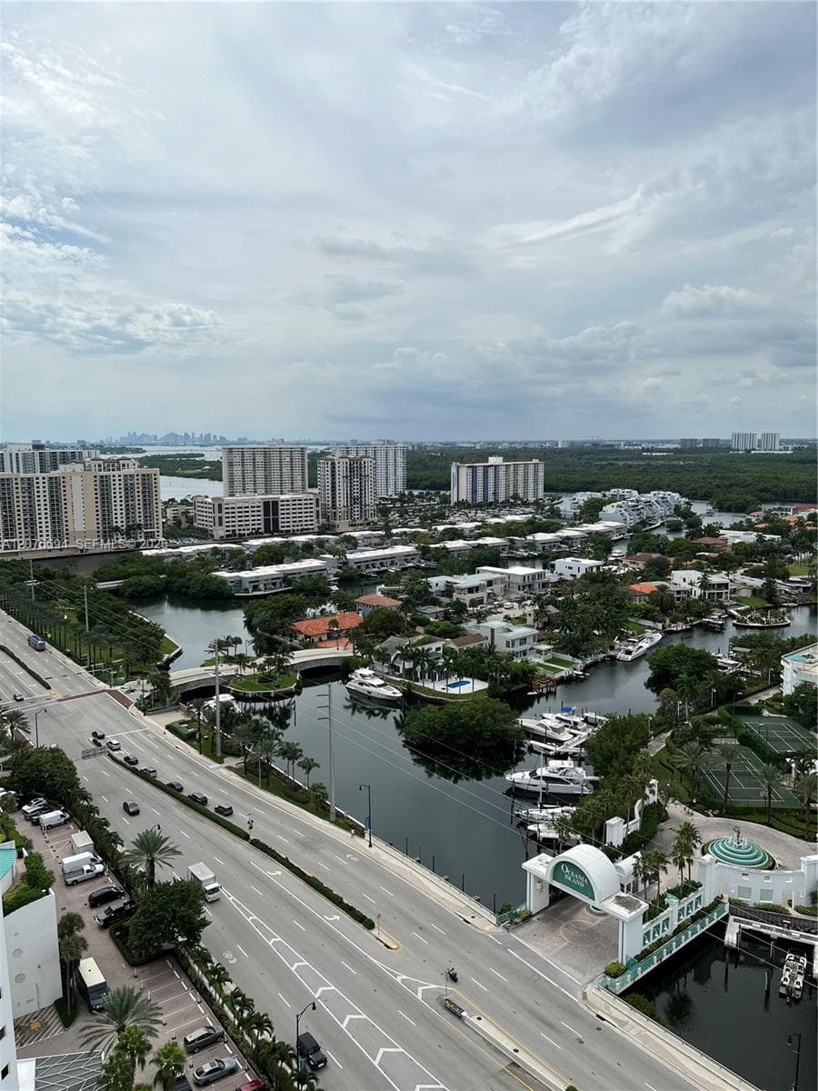 Oceania III · #2538 in Sunny Isles Beach - Photo 2