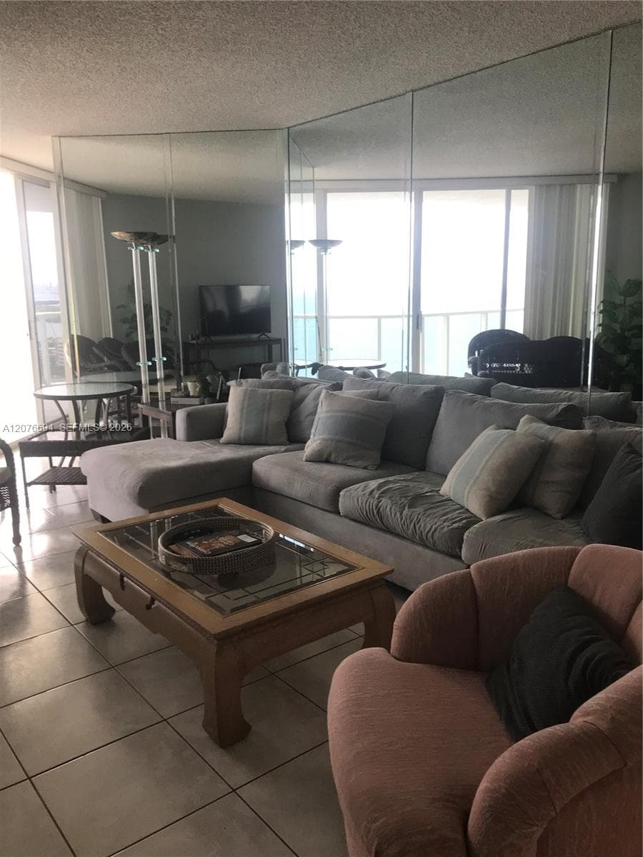 Oceania III · #2538 in Sunny Isles Beach - Photo 10