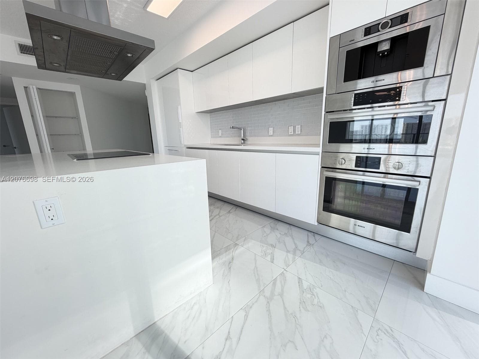 Parque Towers · #5-1008 in Sunny Isles Beach - Photo 10