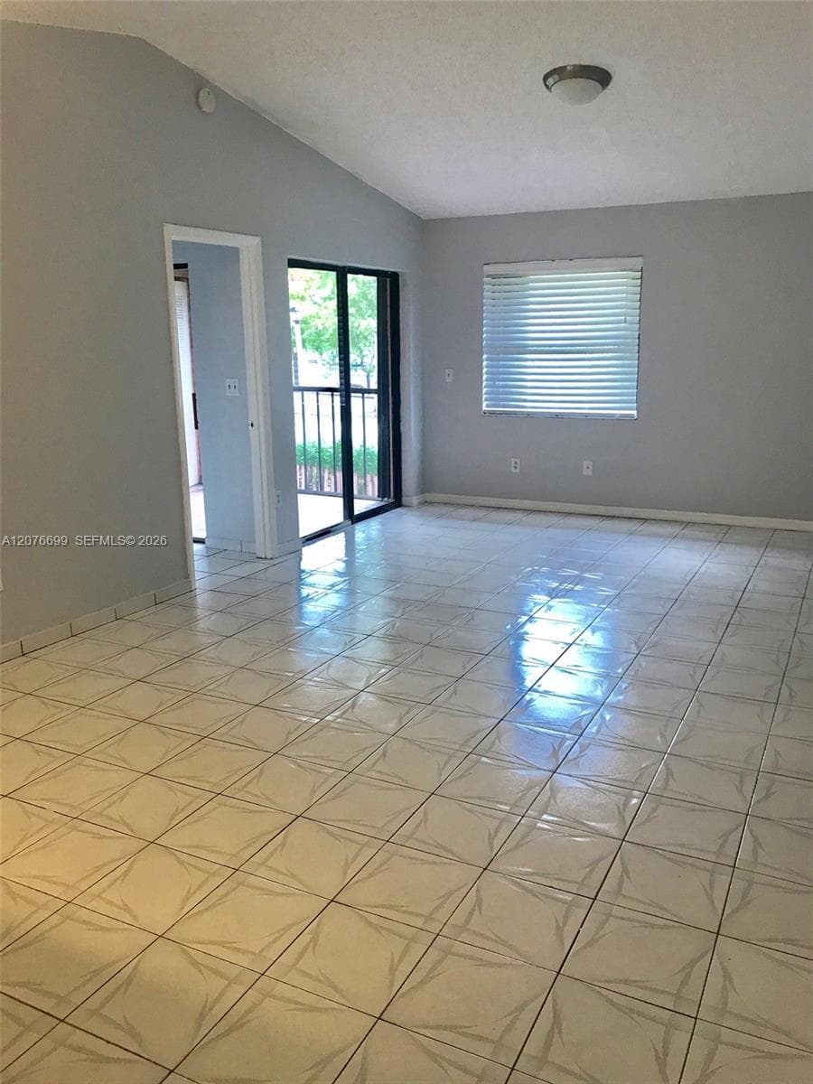 BANYAN TREE CONDO 8 · #202 in Miami - Photo 5